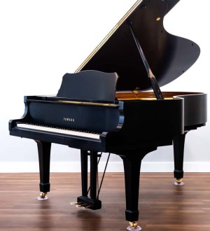 Grand Piano Yamaha C5