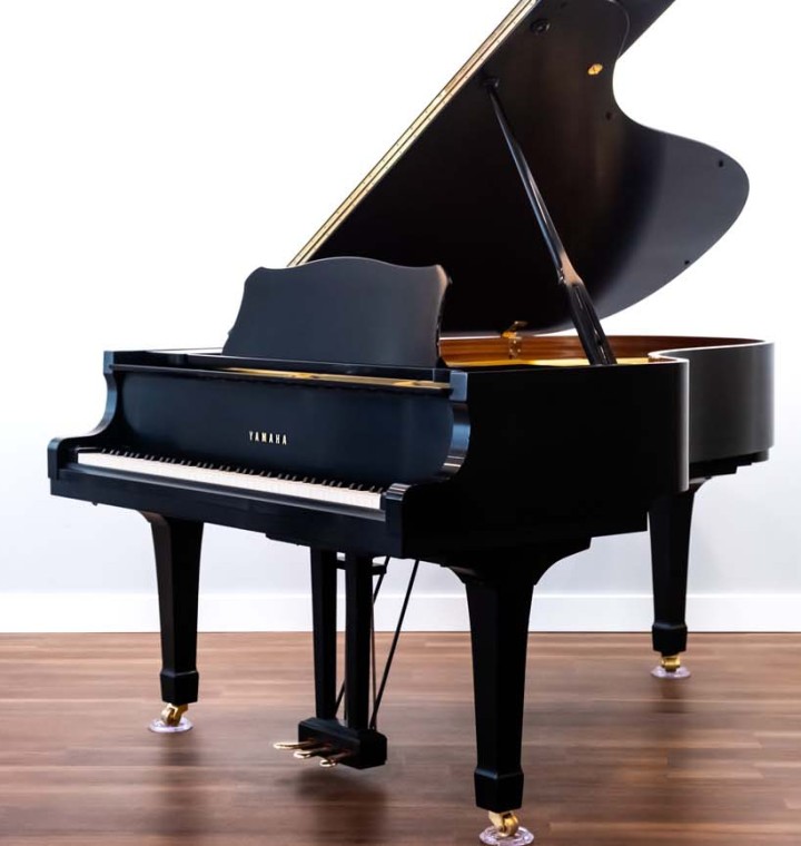 Grand Piano Yamaha C5