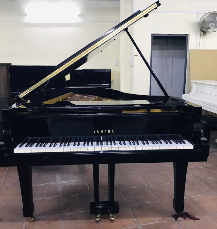 ĐÀN PIANO YAMAHA G3E