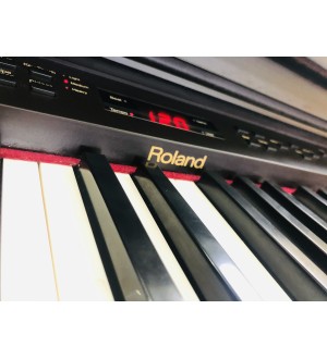 Roland HP-330