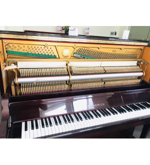 piano Steinrich S18