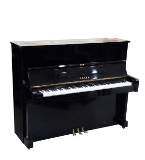 Yamaha U1E